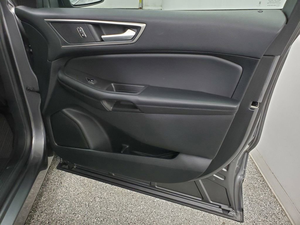 Used 2022 Ford Edge SEL w/ Convenience Package AWD/4WD image 18