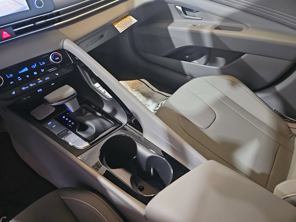 New 2026 Hyundai Elantra SEL Sport Premium FWD image 26