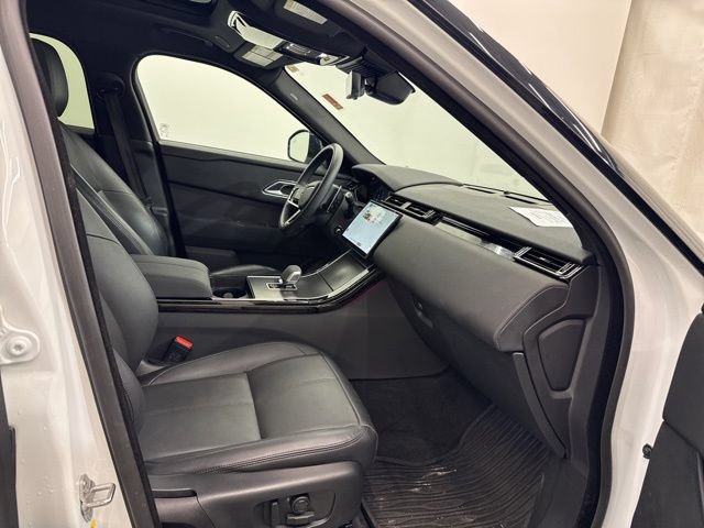 Used 2024 Land Rover Range Rover Velar Dynamic SE AWD/4WD image 16