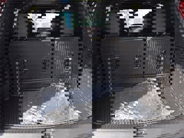 New 2026 Chevrolet Traverse Z71 w/ LPO, Floor Liner Package image 39