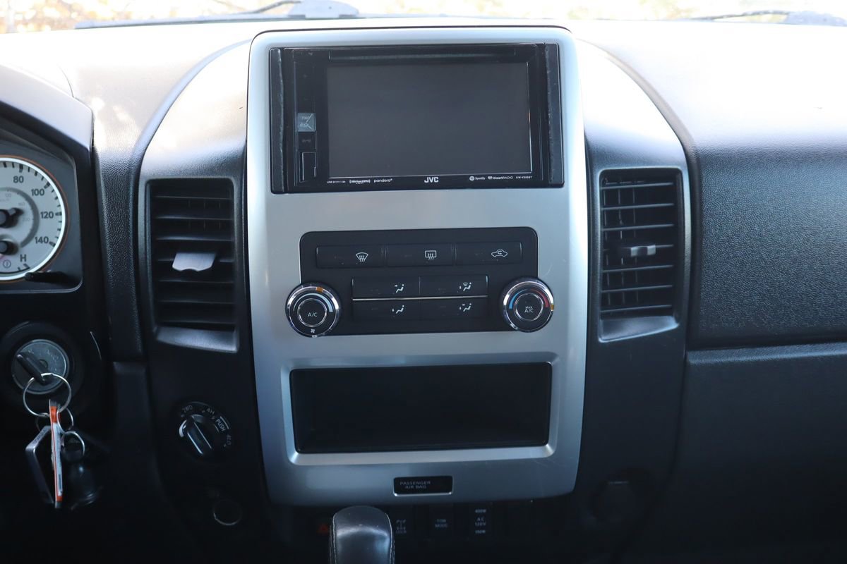 Used 2014 Nissan Titan PRO-4X image 32