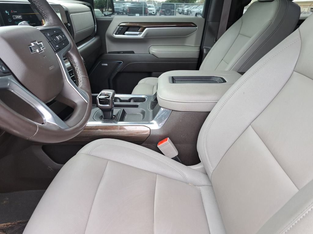 Used 2022 Chevrolet Silverado 1500 LT Trail Boss w/ LT Trail Boss Premium Package image 18