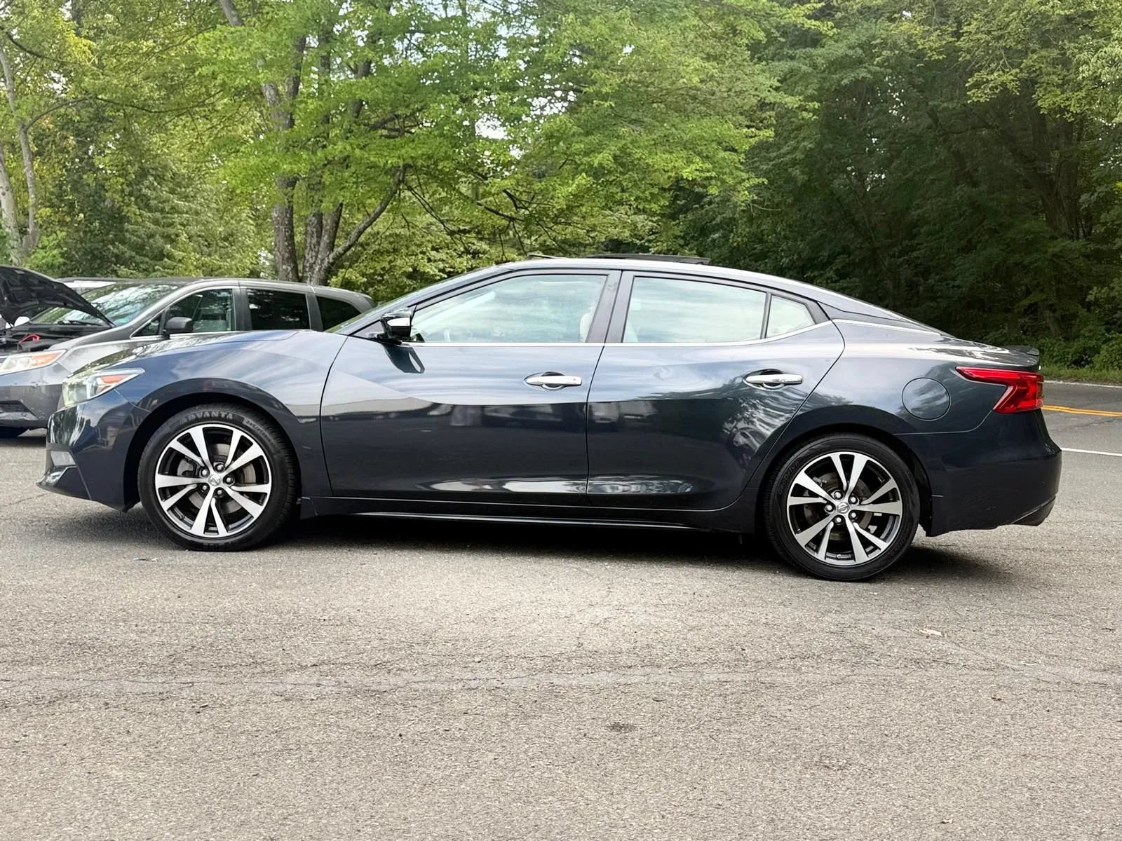 Used 2016 Nissan Maxima Platinum FWD image 5