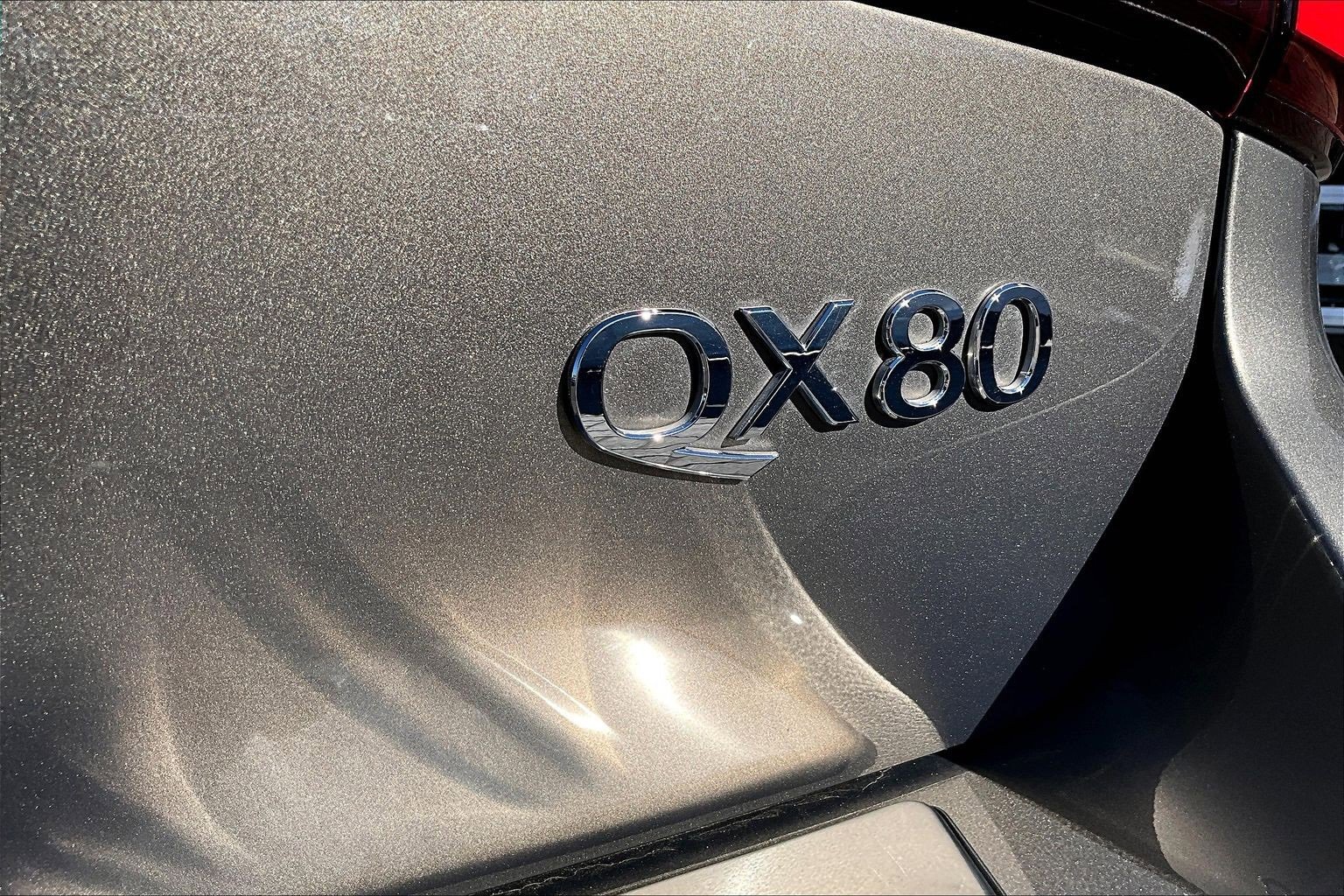 Used 2019 INFINITI QX80 Luxe image 8