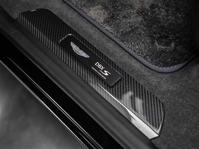New 2026 Aston Martin DBX S image 25