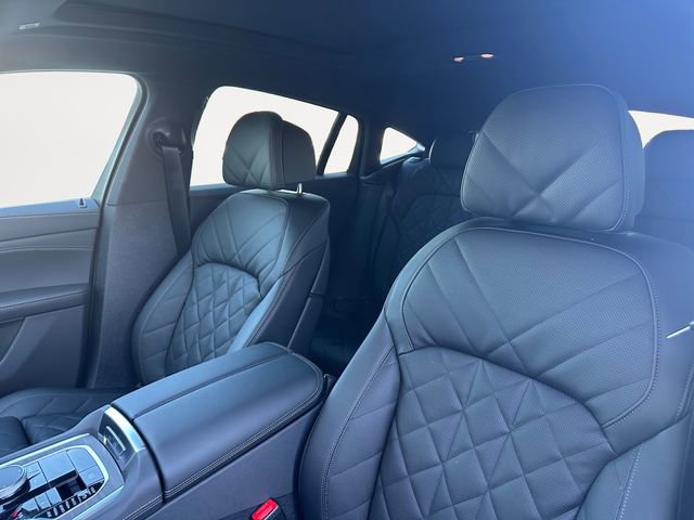 New 2026 BMW X6 xDrive40i image 15