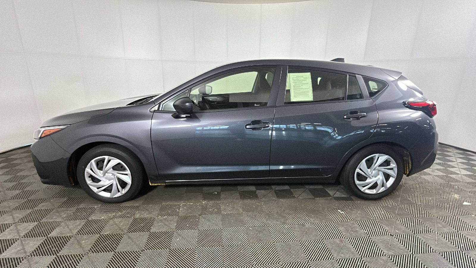 Used 2024 Subaru Impreza 2.0i AWD/4WD image 6