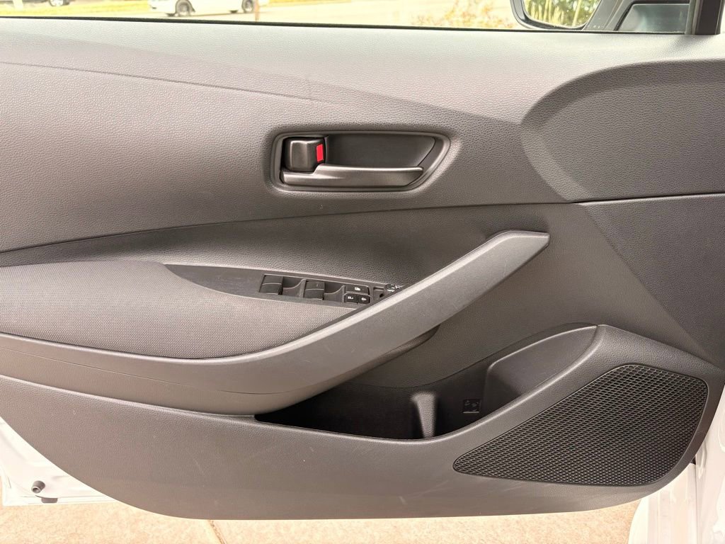 Used 2023 Toyota Corolla LE w/ Carpet Mat Package (TMS) image 9