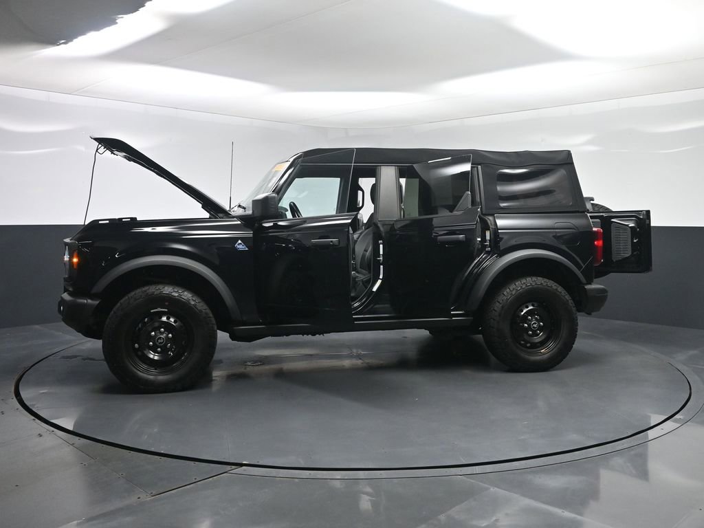 Used 2023 Ford Bronco Black Diamond image 35