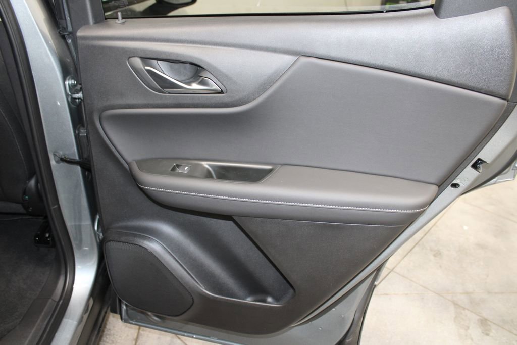 New 2025 Chevrolet Blazer LT w/ Midnight/Sport Edition image 26