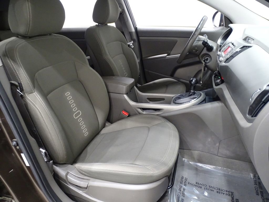 Used 2011 Kia Sportage EX image 8