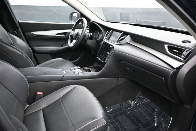 Used 2023 INFINITI QX50 Sensory AWD/4WD image 17