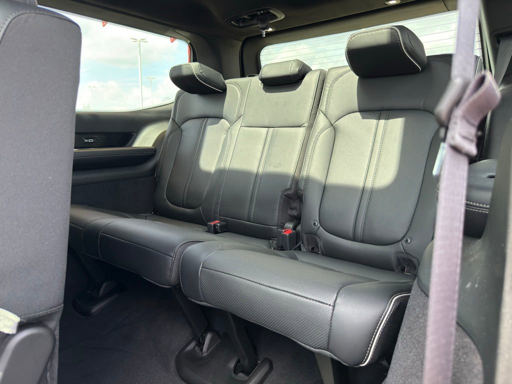 Used 2024 Jeep Grand Wagoneer Series II w/ Quick Order Packagew 28T image 39