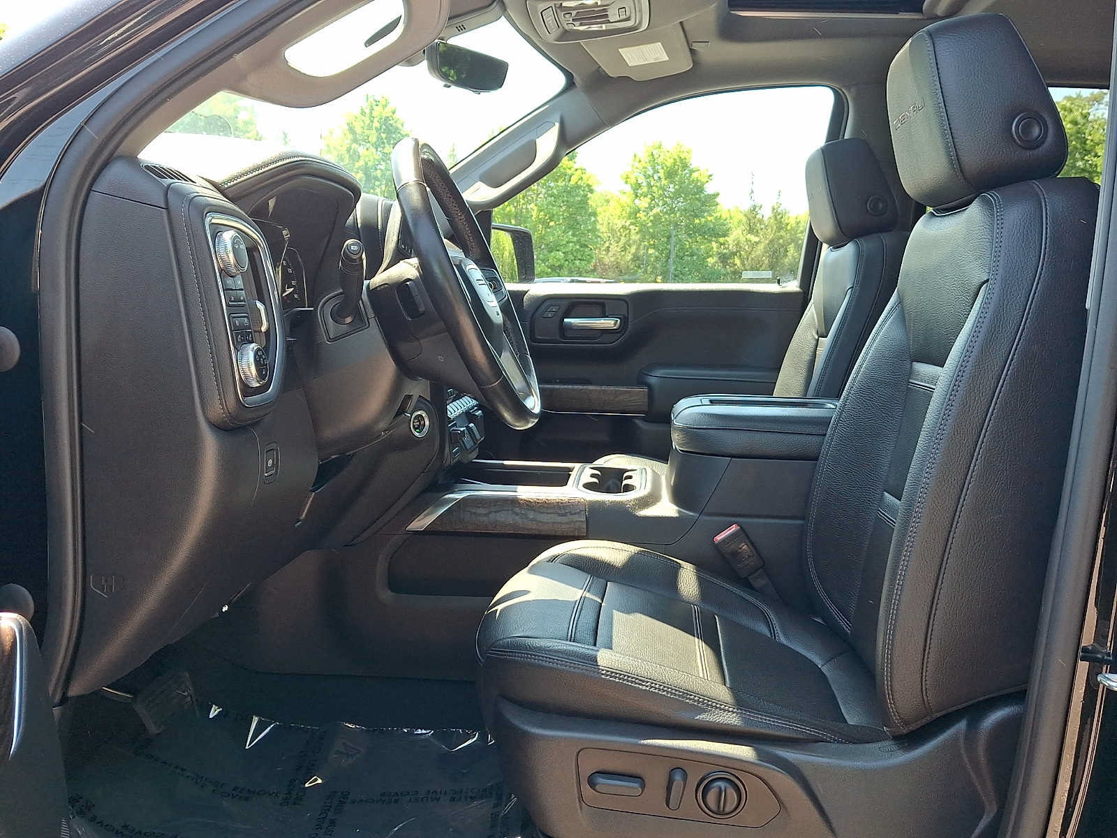Used 2022 GMC Sierra 1500 Denali w/ Denali Reserve Package AWD/4WD image 15