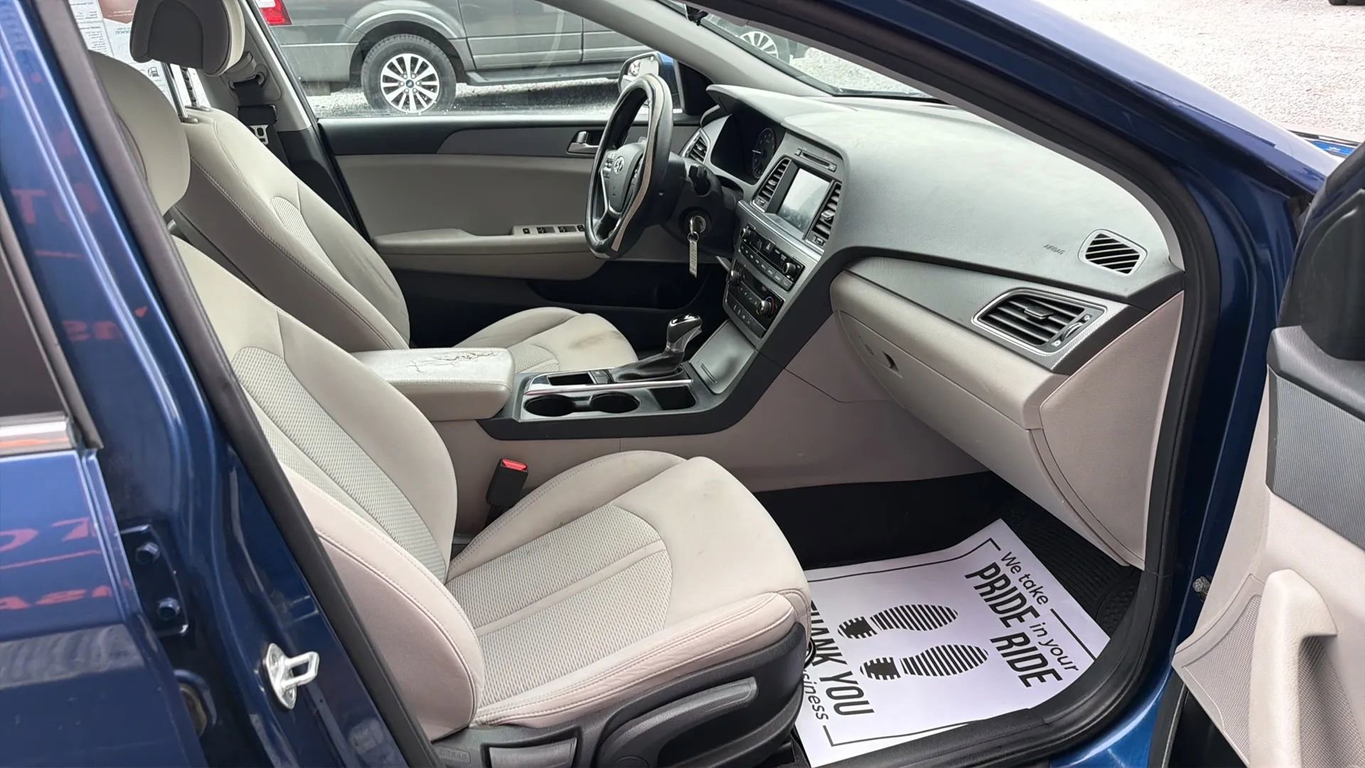 Used 2017 Hyundai Sonata SE w/ Cargo Package image 7