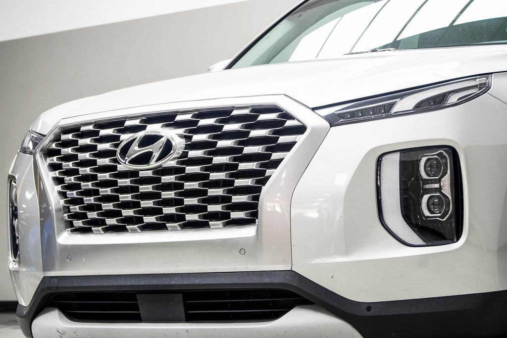 Used 2022 Hyundai Palisade SEL w/ Premium Package image 2
