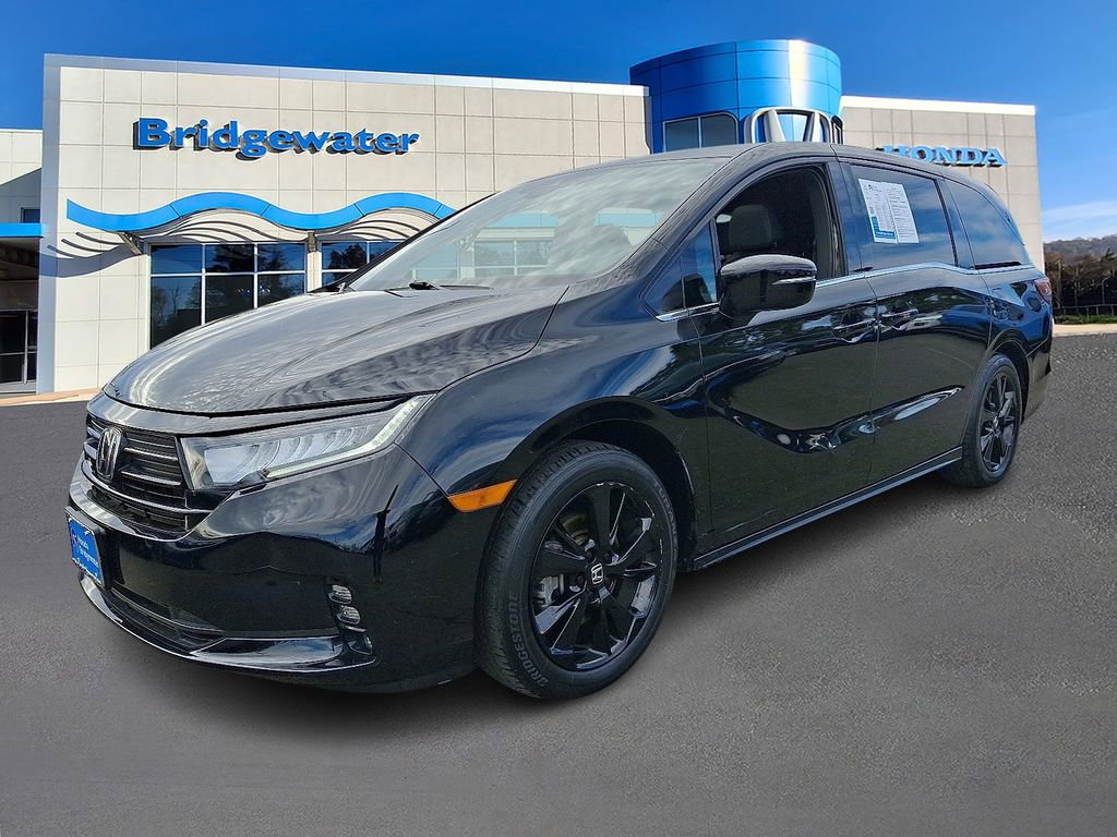 Used 2023 Honda Odyssey Sport image 3