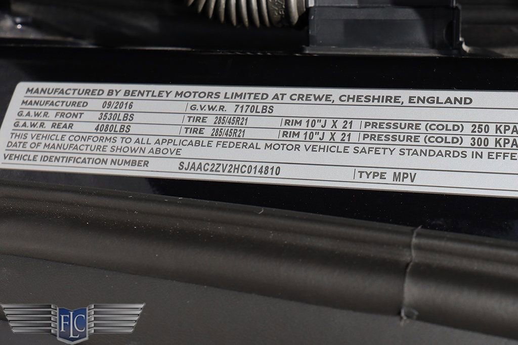 Used 2017 Bentley Bentayga image 34