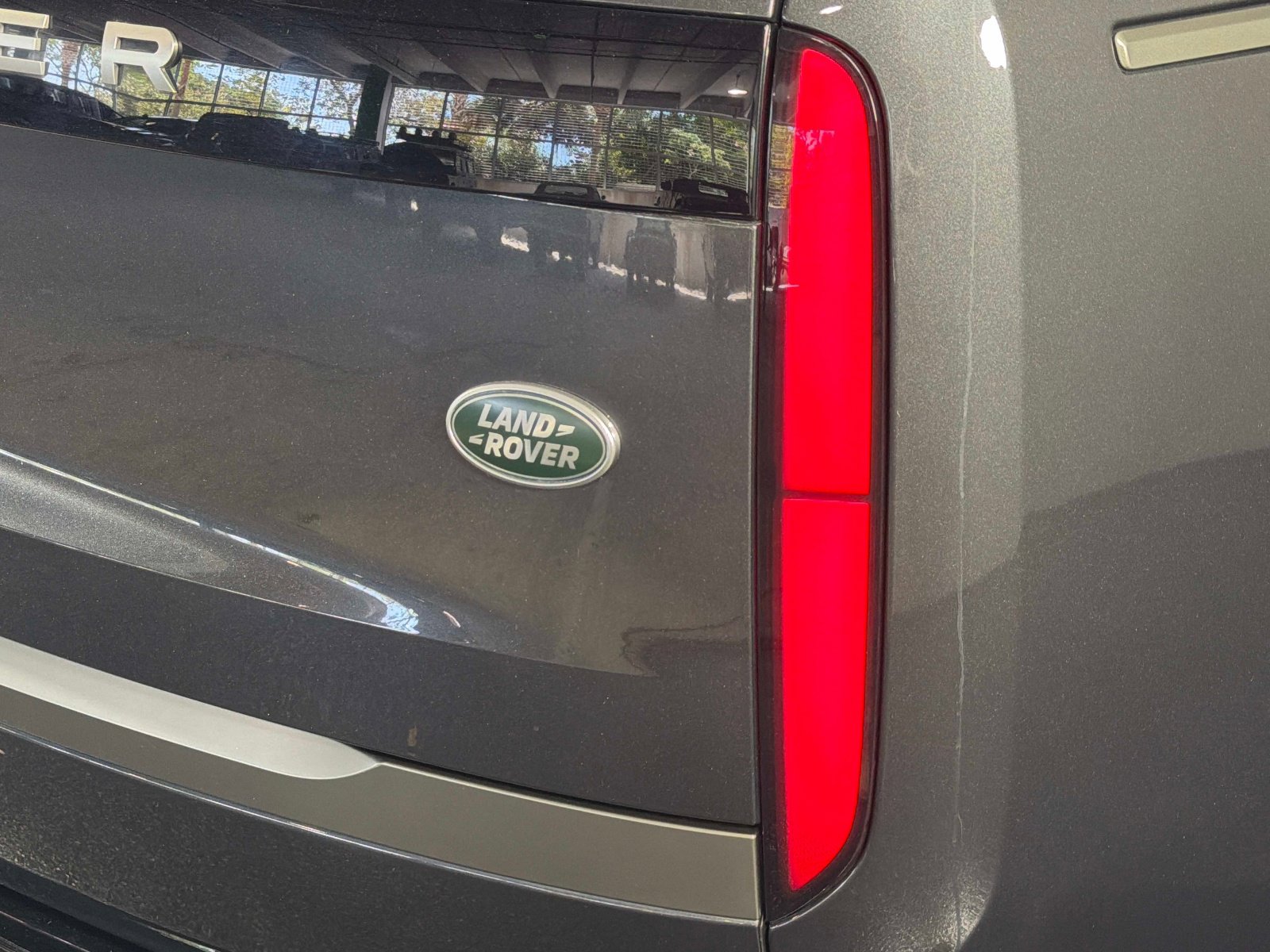 Used 2023 Land Rover Range Rover SE image 17