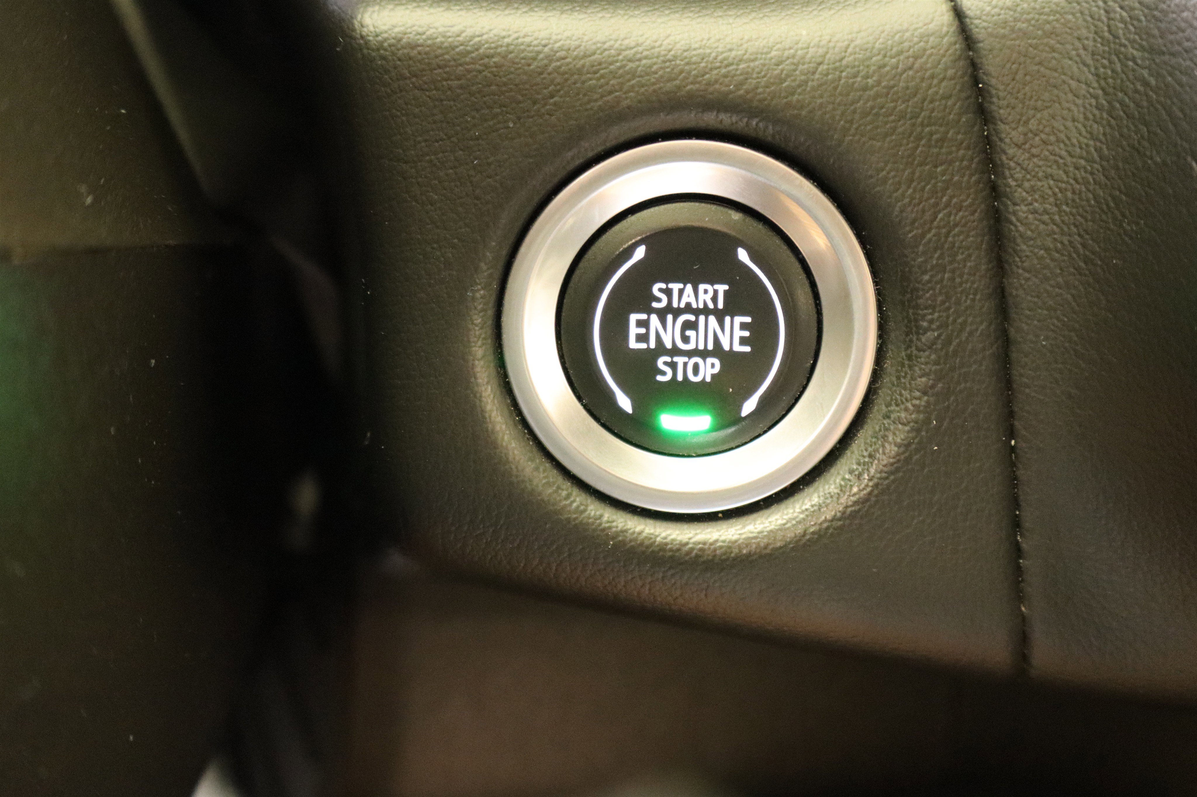 Used 2024 Chevrolet Suburban Z71 AWD/4WD image 32