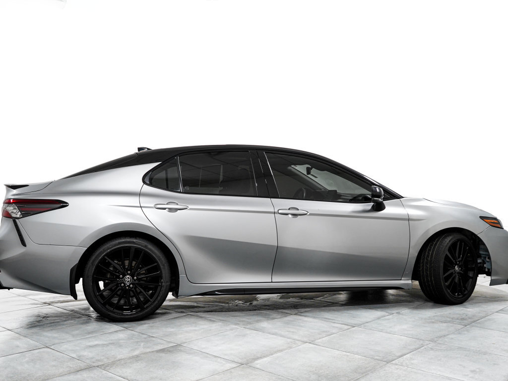 Used 2022 Toyota Camry XSE w/ Navigation Package FWD image 7