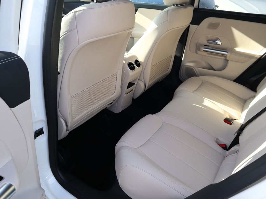 New 2026 Mercedes-Benz GLA 250 image 9