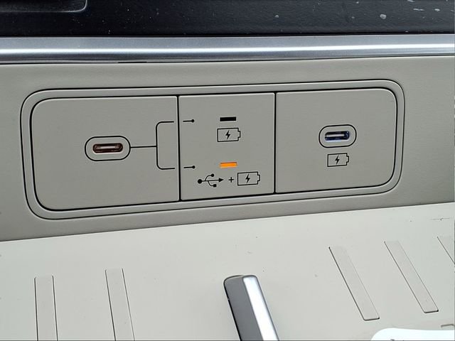 New 2026 Hyundai Santa Fe SE image 18