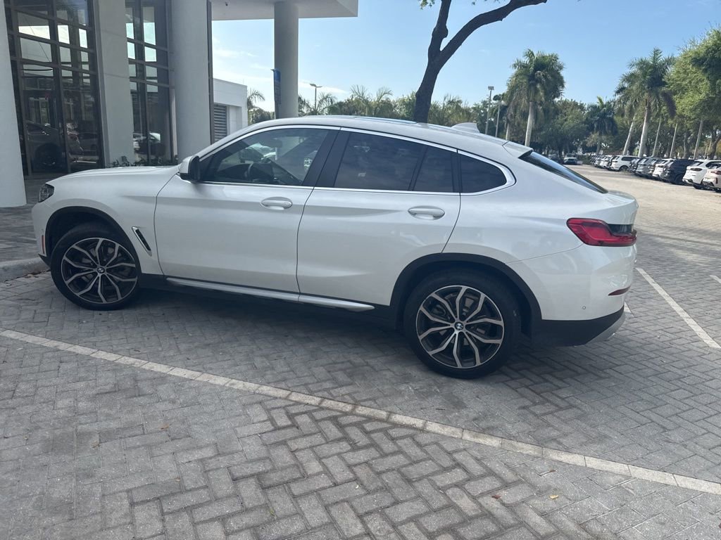 Certified 2023 BMW X4 xDrive30i w/ Premium Package image 39