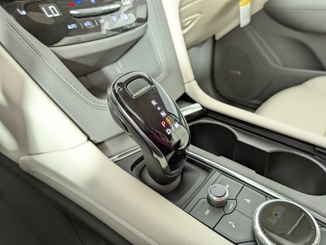 New 2026 Cadillac XT5 Premium Luxury w/ Driver Assist Package AWD/4WD image 17