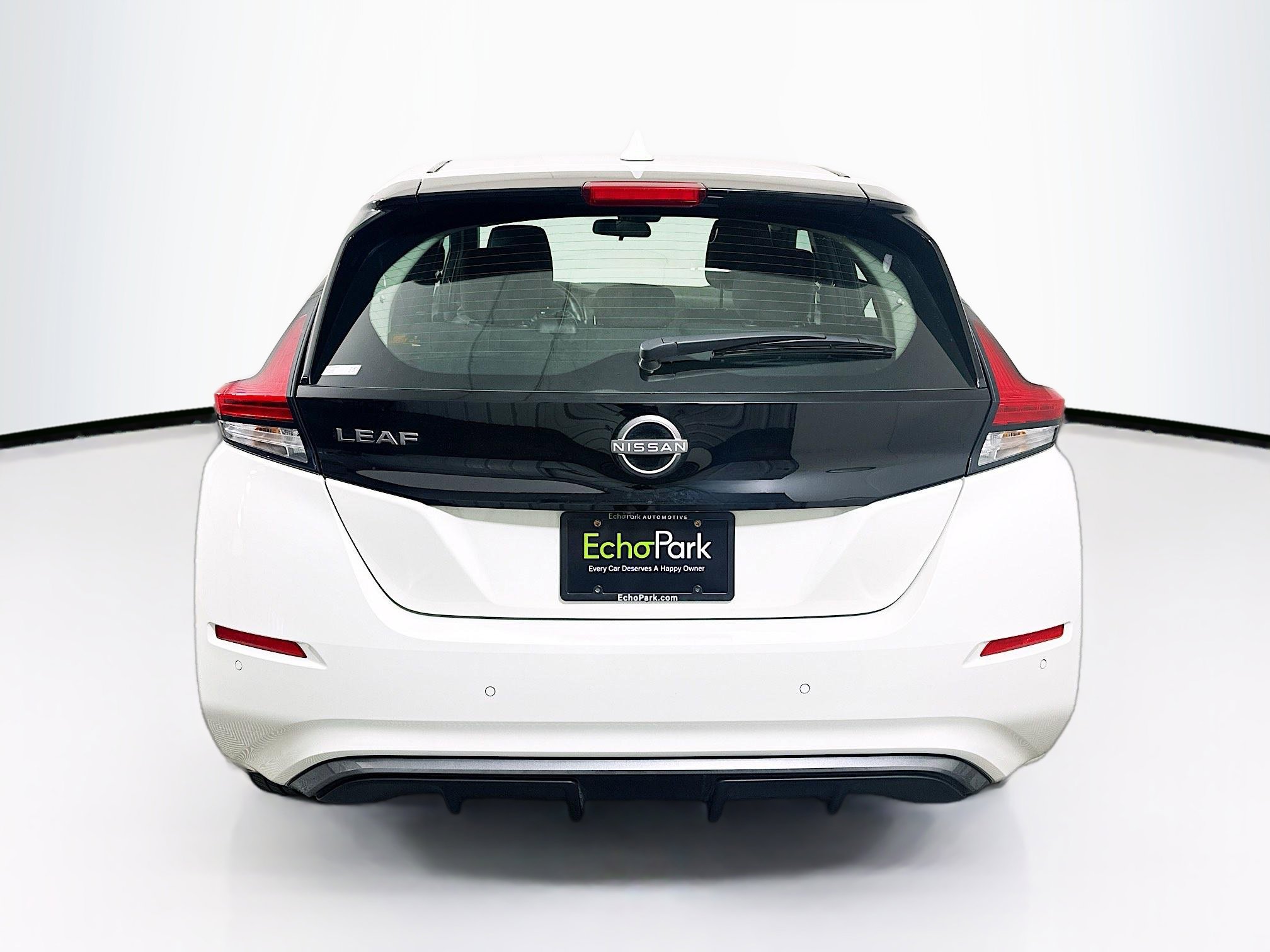 Used 2025 Nissan Leaf S image 7