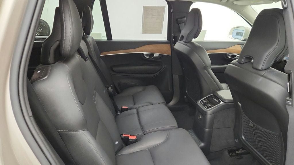 Used 2024 Volvo XC90 T8 Plus w/ Protection Package Premier AWD/4WD image 23