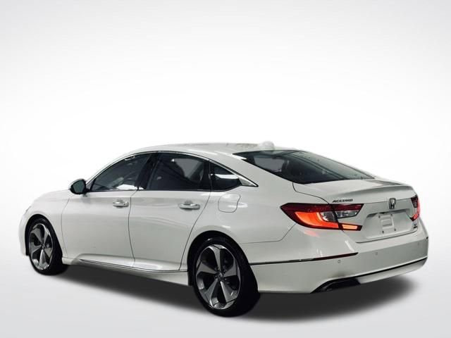 Used 2018 Honda Accord Touring image 8