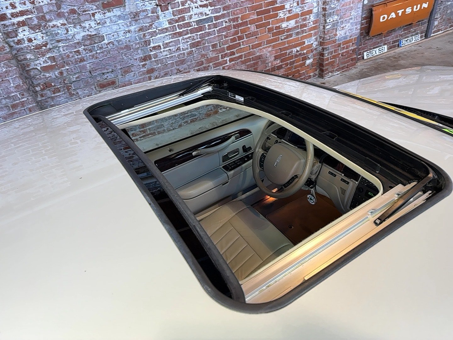 Used 2007 Lincoln Town Car Signature RWD image 75