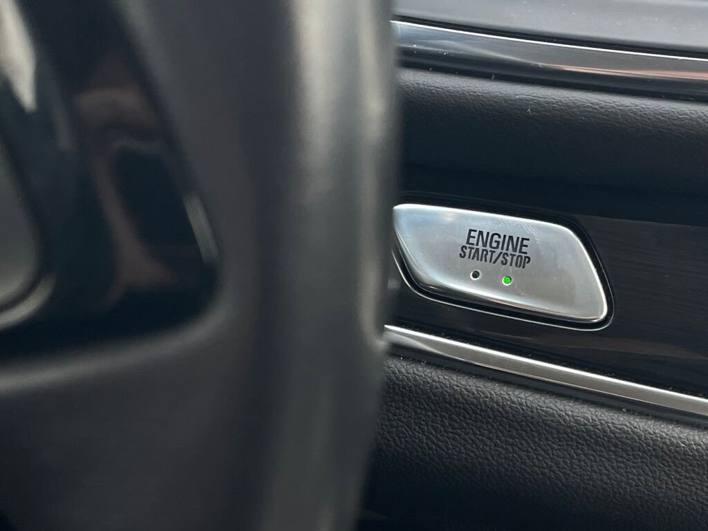 Used 2023 Buick Enclave Premium AWD/4WD image 16