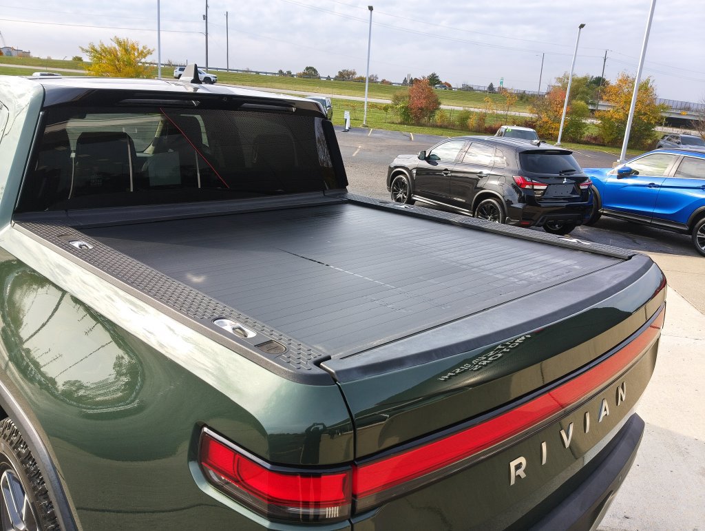 Used 2022 Rivian R1T Launch Edition AWD/4WD image 32