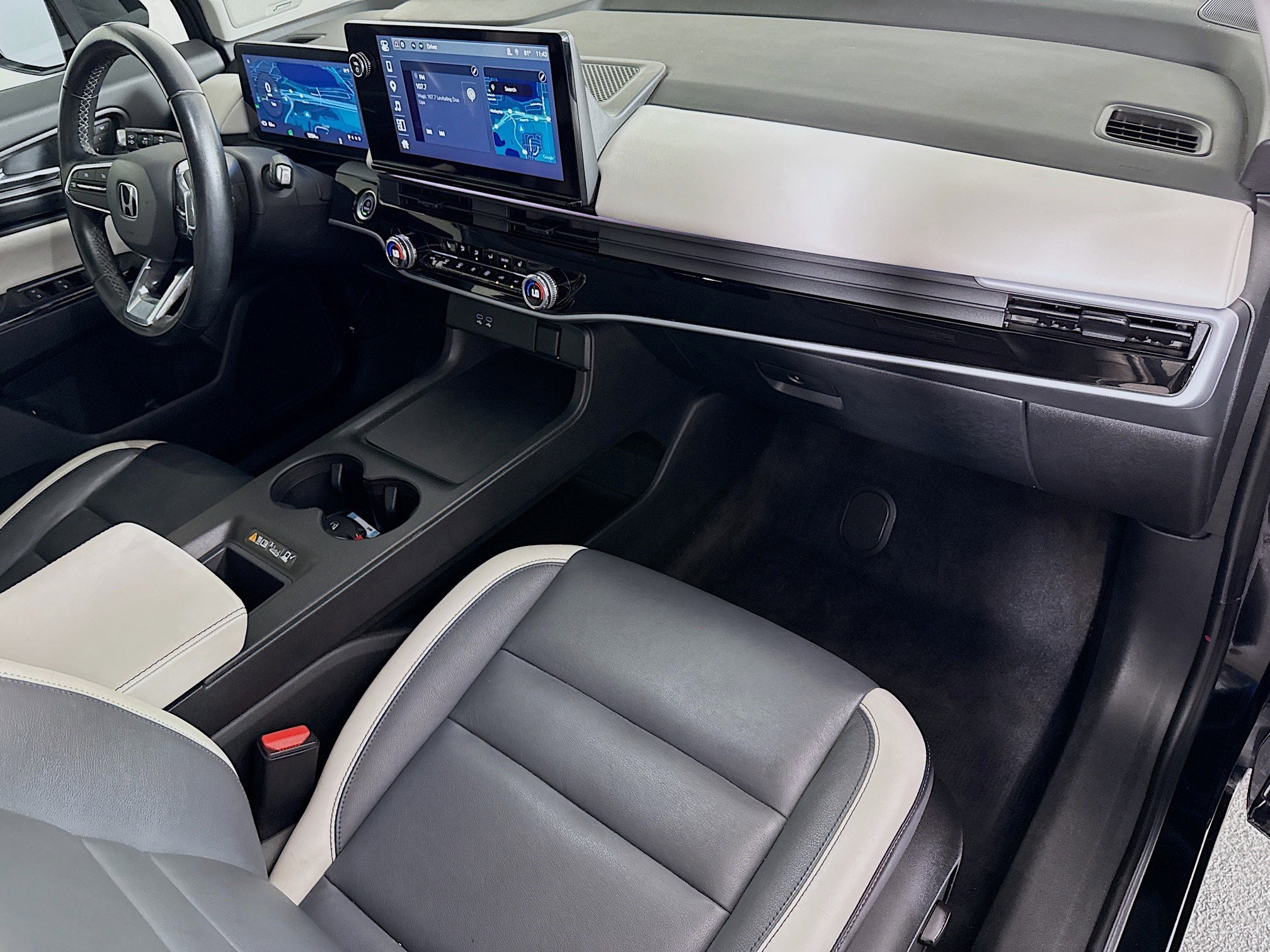 Used 2025 Honda Prologue Touring image 30