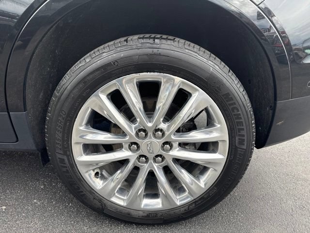 Used 2018 Cadillac XT5 Platinum w/ Driver Assist Package AWD/4WD image 17