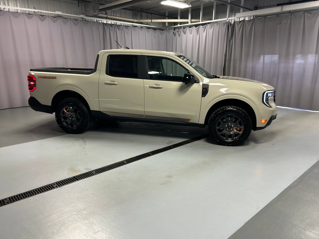 Used 2025 Ford Maverick Tremor AWD/4WD image 8