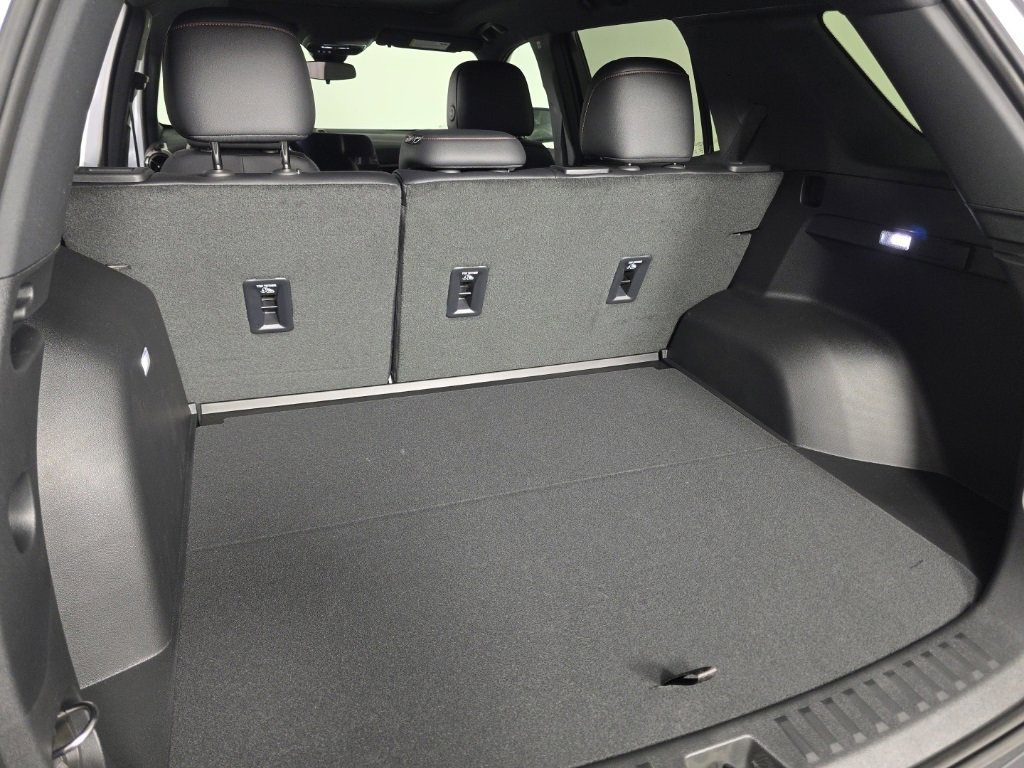 New 2026 Chevrolet Equinox RS w/ Convenience Package III image 33