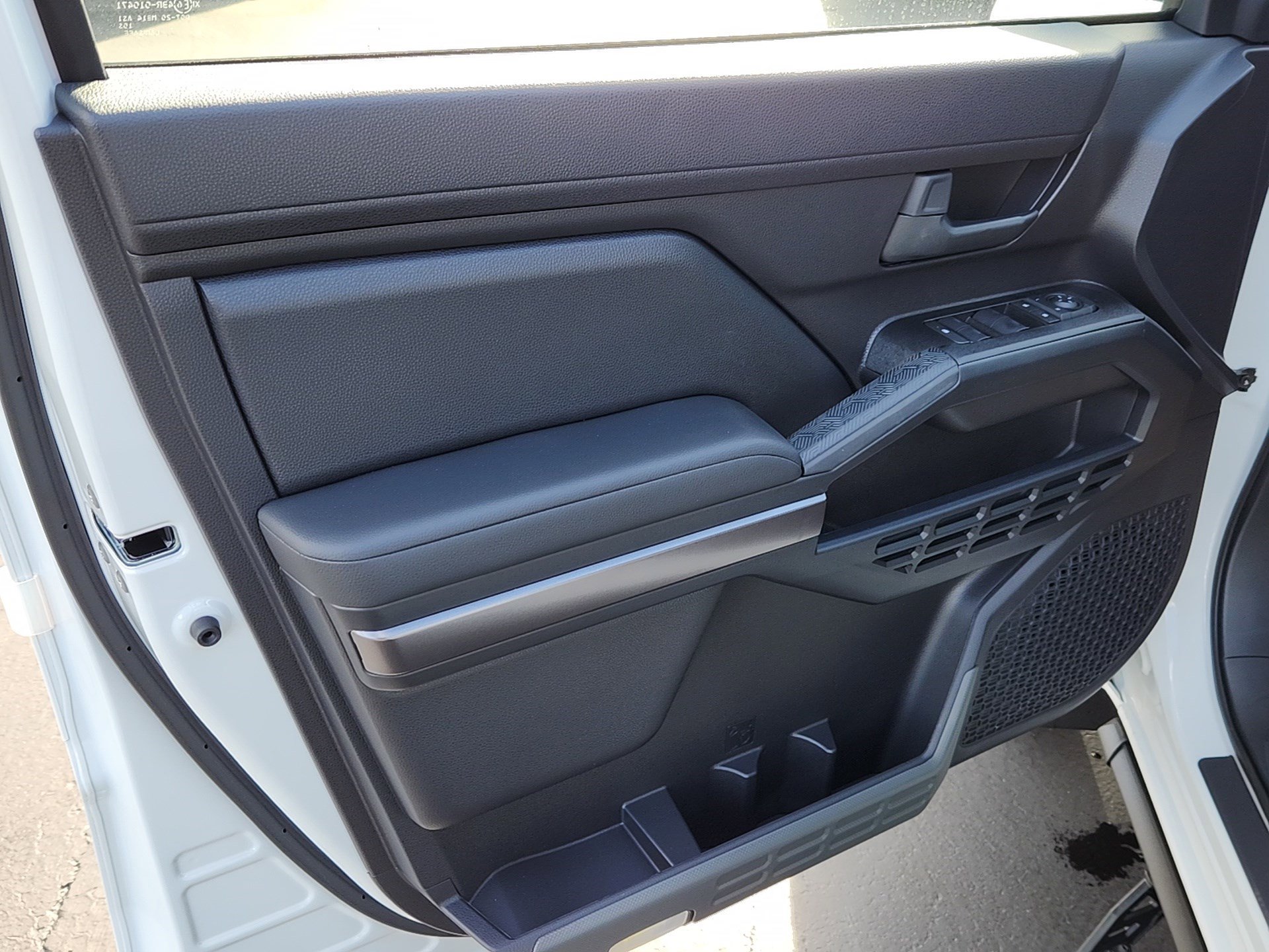 New 2025 Toyota 4Runner SR5 image 10