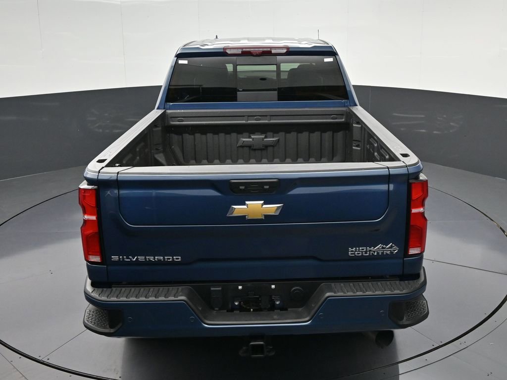 Used 2025 Chevrolet Silverado 2500 High Country w/ Technology Package AWD/4WD image 24