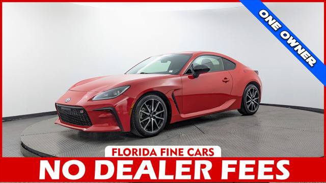 Used 2024 Toyota GR86 RWD image 1