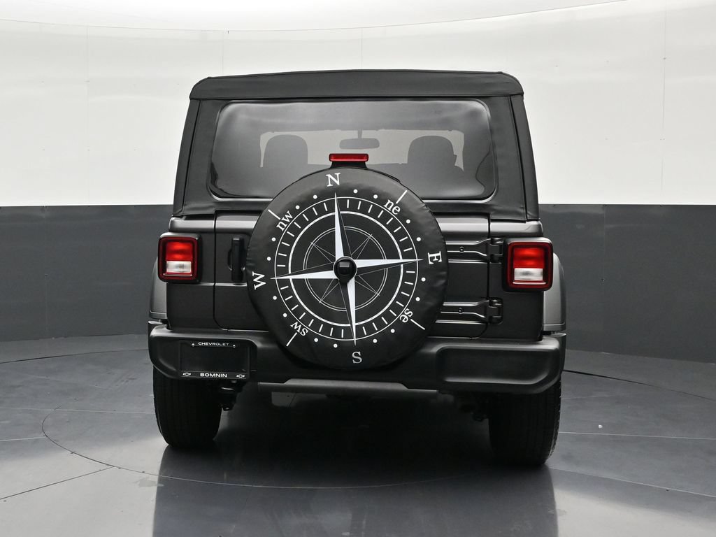 Used 2025 Jeep Wrangler Sport AWD/4WD image 4