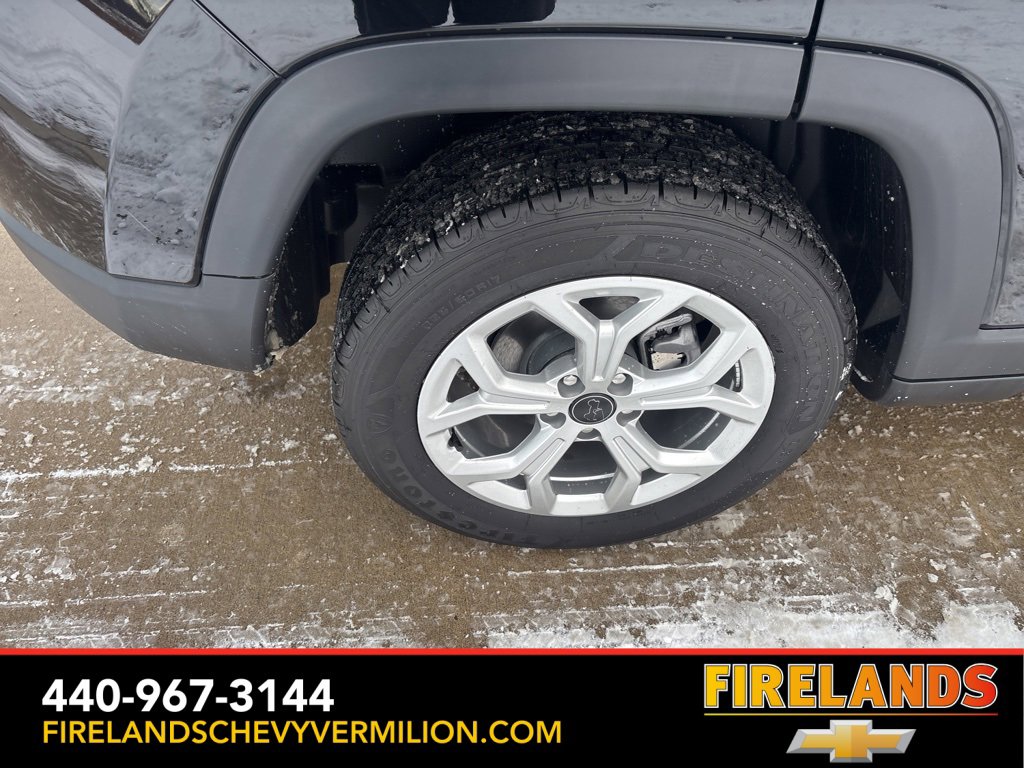 Used 2025 Jeep Compass Latitude w/ Sun & Sound Group image 54