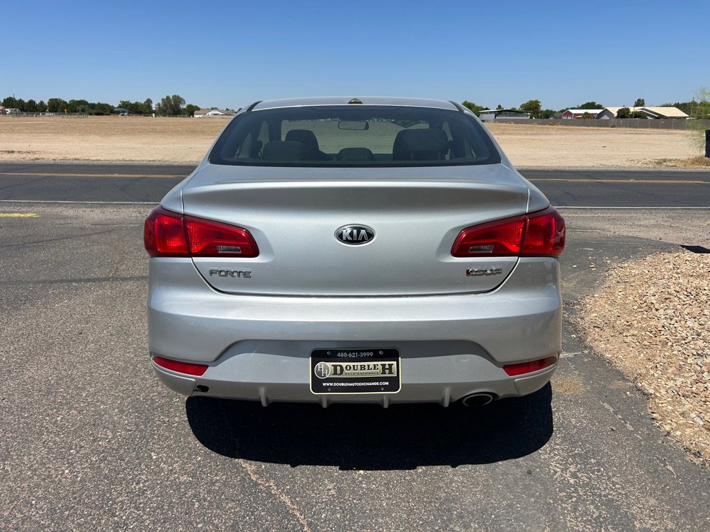 Used 2015 Kia Forte Koup EX image 4