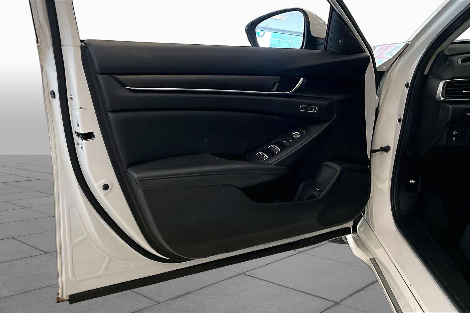 Used 2019 Honda Accord EX-L image 19