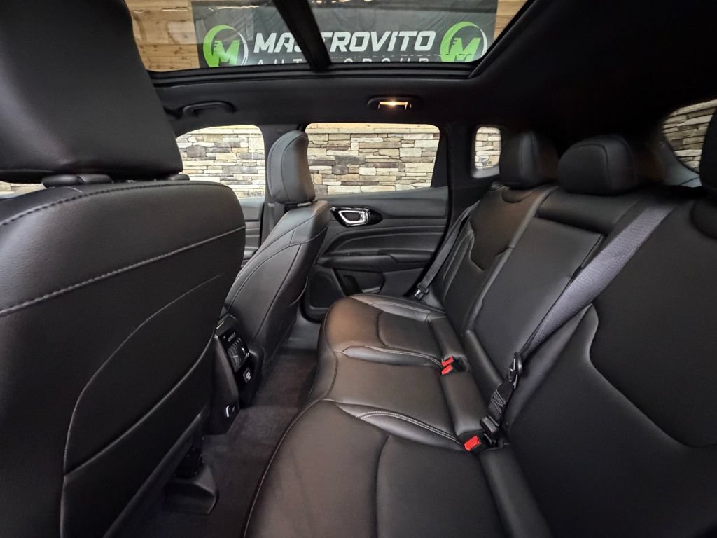 Used 2024 Jeep Compass Limited w/ High Altitude Package AWD/4WD image 30
