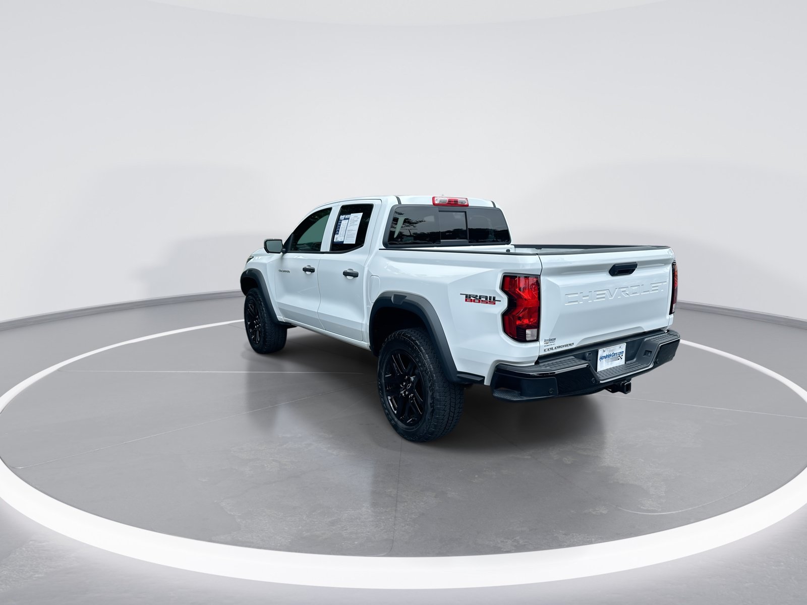 Used 2024 Chevrolet Colorado Trail Boss w/ Technology Package AWD/4WD image 7