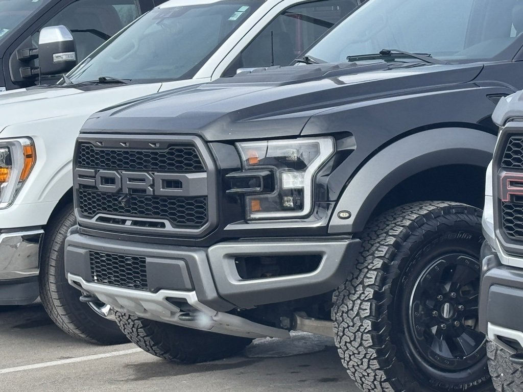 Used 2018 Ford F150 Raptor w/ Equipment Group 802A Luxury image 51
