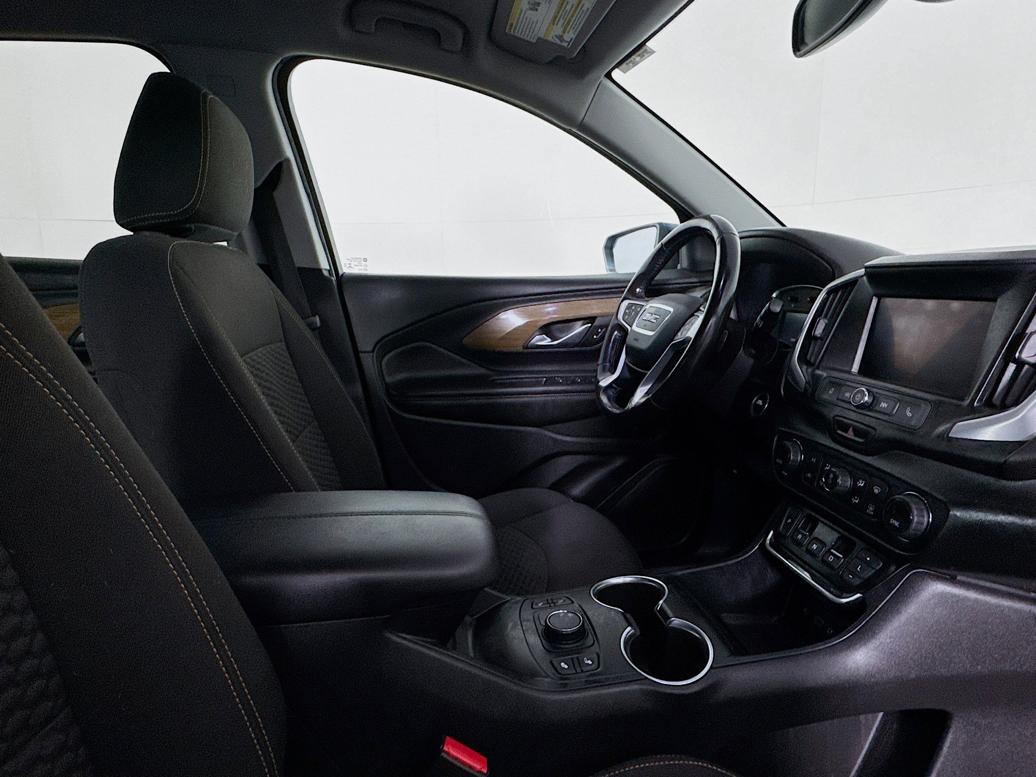 Used 2020 GMC Terrain SLE w/ Driver Convenience Package image 28